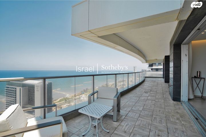 דירה, יוסף לפיד, גלי הים, נתניה