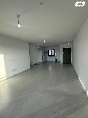 דירה, כרמי הנדיב, אחוזת רוטנר, קרית מלאכי