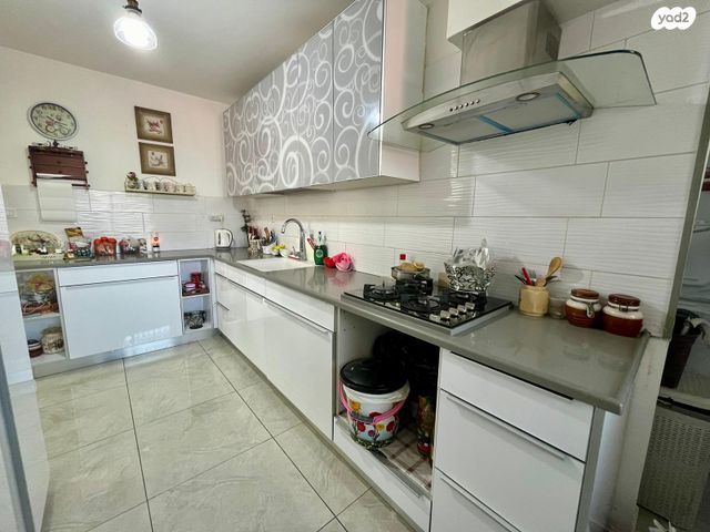 דירה, יובלים, נאות שמיר, רמלה