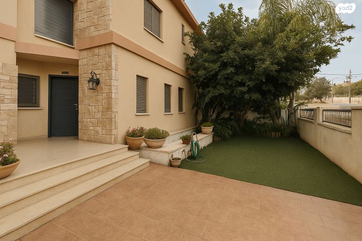 דו משפחתי, כפר יונה