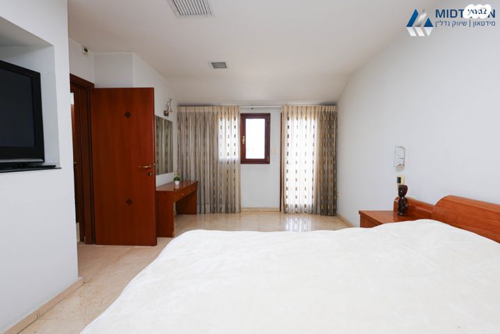 דופלקס, כפר סבא