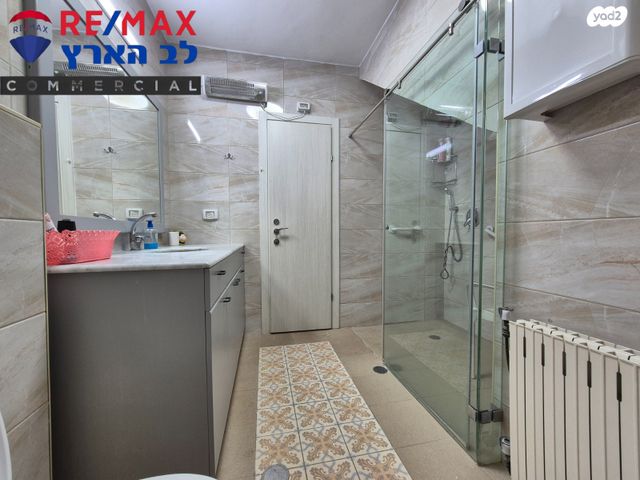 בית פרטי/ קוטג', האורן, ברקן