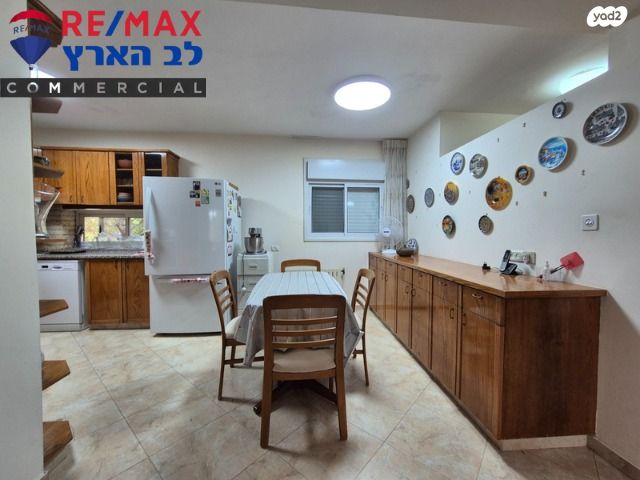 בית פרטי/ קוטג', האורן, ברקן