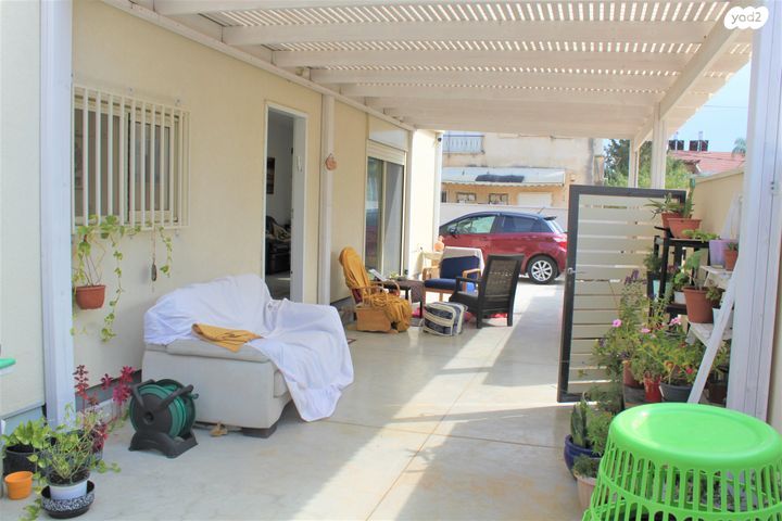 מגרשים, יחיא יצחק הלוי, ראש העין