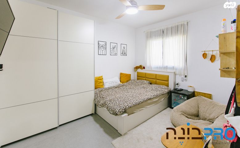 דופלקס, הפורצים, כצנלסון, ראשון לציון