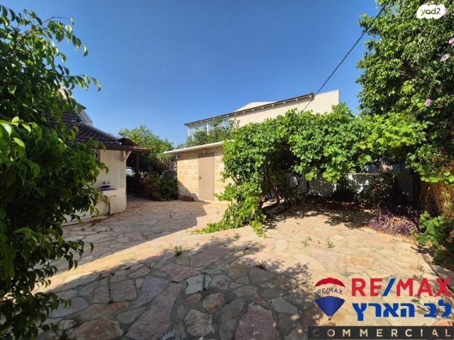 בית פרטי/ קוטג', האורן, ברקן