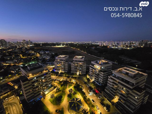 חיים חפר 