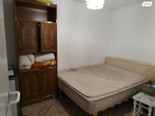 דירה, המיסדים, כרמיאל