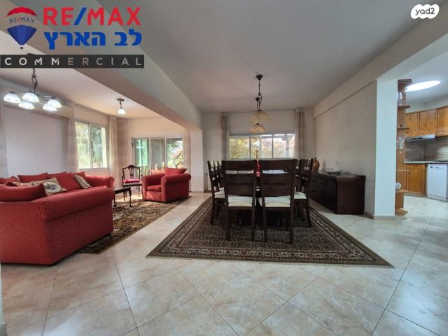 בית פרטי/ קוטג', האורן, ברקן