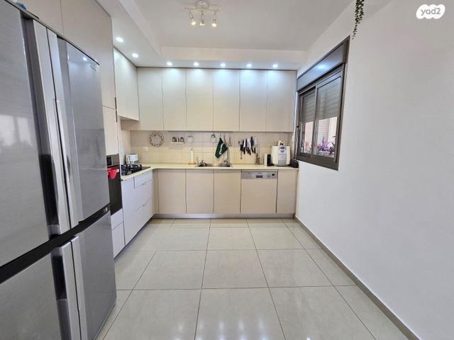 דירה, קרית אילון, חולון