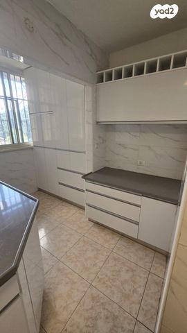 דירה, מאיר בר אילן 14, המרכז האזרחי, רמלה