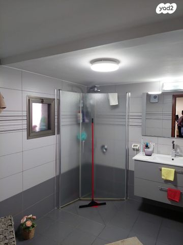 דירת גן, הנוריות, רמות יצחק, נשר