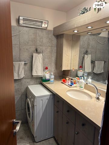 דירה, אלי כהן, רמת הנשיא, בת ים