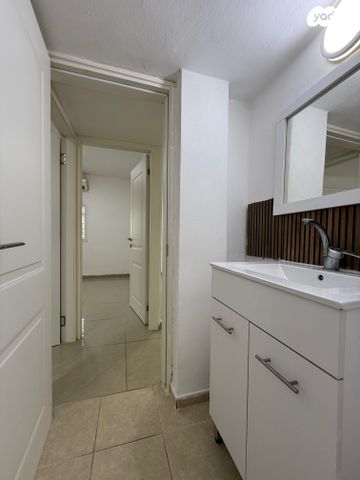 דירה, הוגו מולר 55, מרכז העיר, קרית אתא