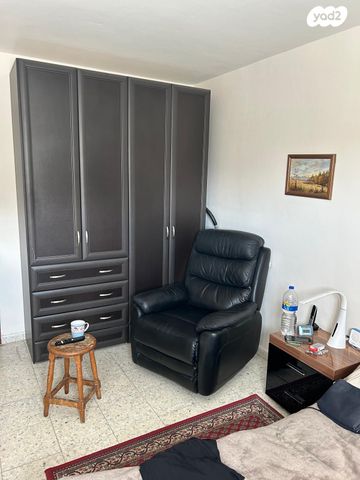 דירה, אלי כהן, רמת הנשיא, בת ים