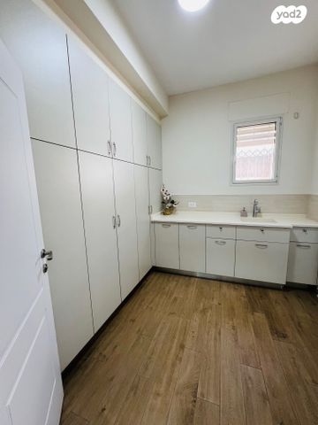 בית פרטי/ קוטג', שאר העיר, עומר