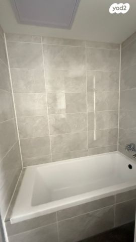 דירה, דרך ששת הימים, סלע, רחובות