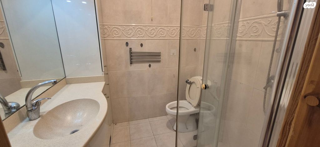 דירה, בר אילן, רעננה