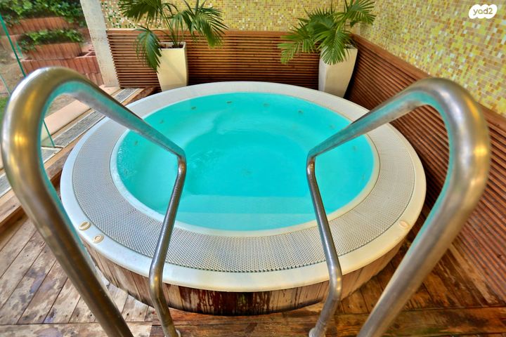 דירה, שדרות מנחם בגין 2, גבעת אולגה, חדרה