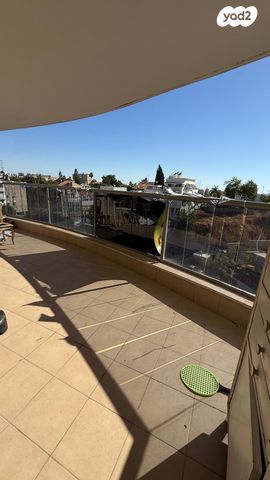 דופלקס, האחים טרבס, ד' / מערב מרכז העיר, רחובות