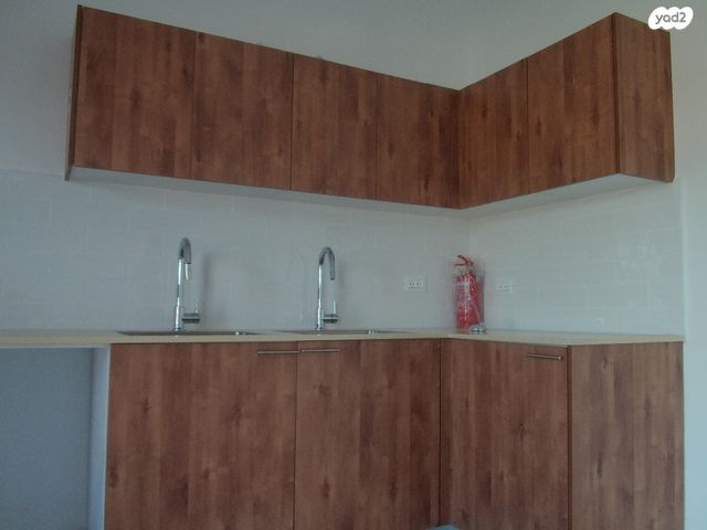 דירת גן, יצחק שמיר, עפולה הצעירה, עפולה