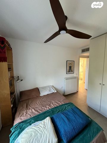 דירה, מאיר נקר 12, ארמון הנציב, תלפיות מזרח, ירושלים