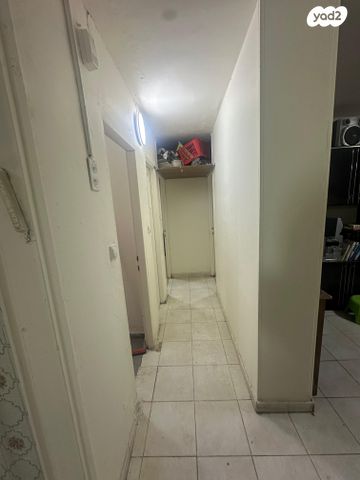 דירה, שדרות ירושלים, חב"ד, קרית מלאכי