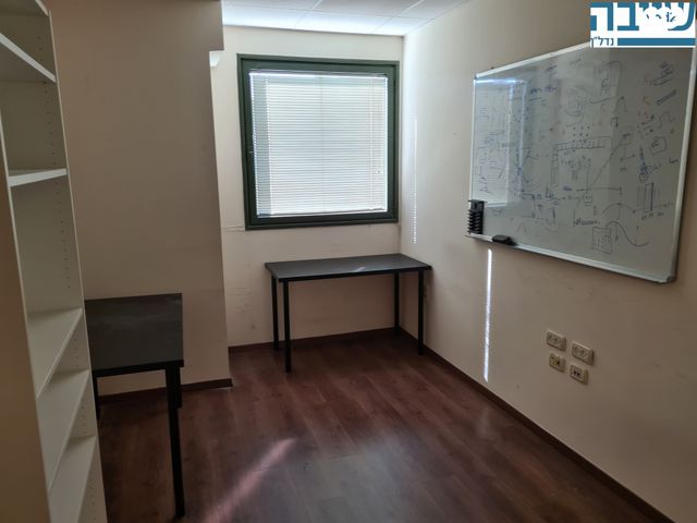 משרדים, פרופ' מנחם פלאוט, פארק תמר, רחובות