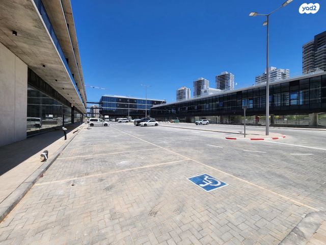 משרדים, שושנה דמארי, משכנות האומנים, קרית מוצקין