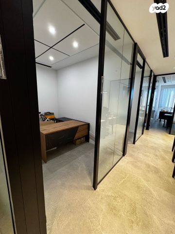 משרדים, פאול גרונינגר 4, ראשון לציון