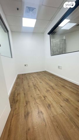 משרדים, יהוד מונוסון