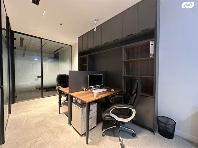 משרדים, פאול גרונינגר 4, ראשון לציון