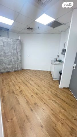 משרדים, יהוד מונוסון