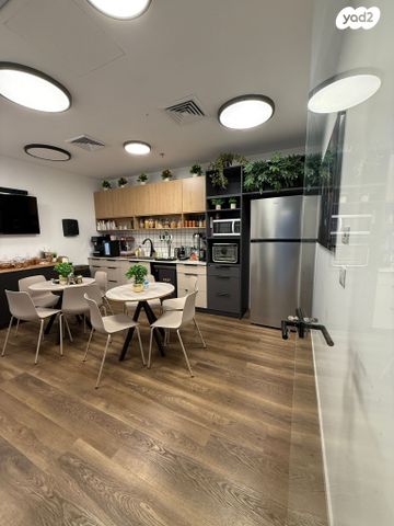 משרדים, פתח תקווה