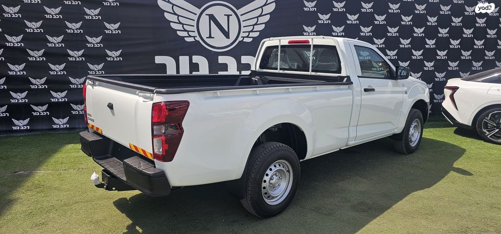 איסוזו די-מקס