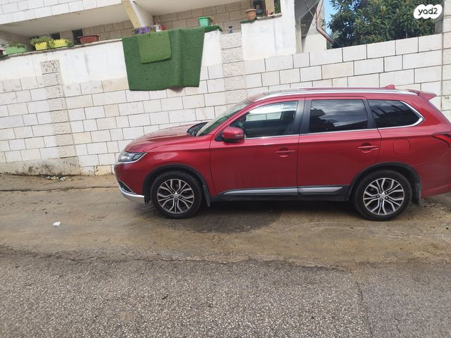 אאוטלנדר Premium אוט׳ 2.0 (150 כ״ס) [2015-2020]