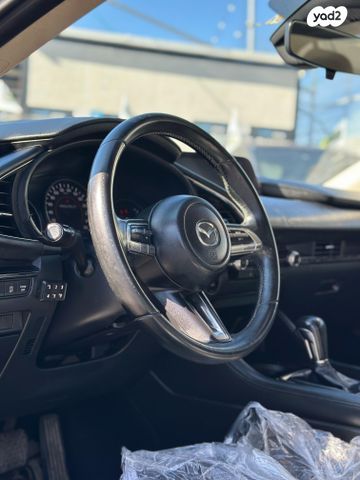 מאזדה 3