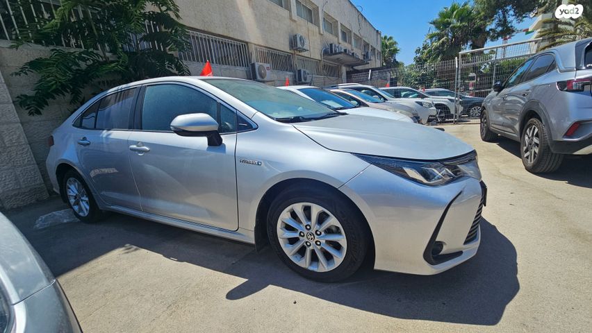 טויוטה קורולה