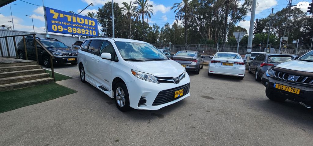 טויוטה סיינה