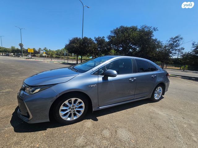 מודעת רכב טויוטה קורולה