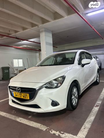 מודעת רכב מאזדה 2