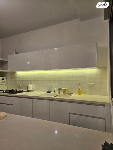 דירה, פלמ"ח 5, אבני חן, רחובות