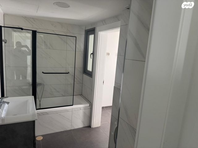 דירה, פרופ' אפרים קציר 19, רחובות המדע, רחובות