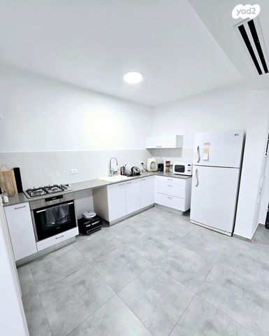 דירה, נאוה סמל, צומת סביון, קרית אונו