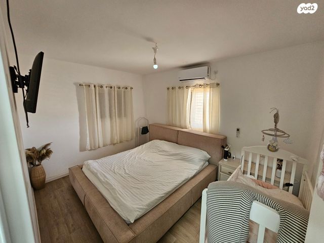 דו משפחתי, לשם, ערד