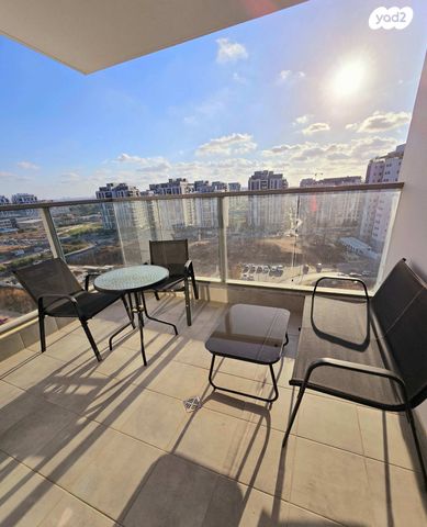 דירה, נאוה סמל, צומת סביון, קרית אונו