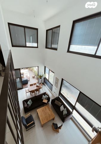 דופלקס, נווה גן, רמת השרון