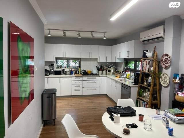 בית פרטי/ קוטג', שיכון דן, נווה דן, תל אביב יפו