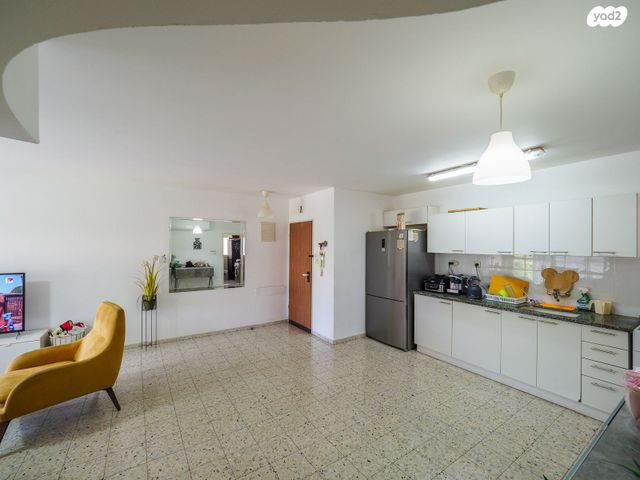 דירה, הזמיר 42, נהריה הירוקה, נהריה