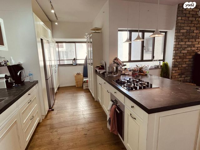 דירה, אורי צבי גרינברג 7, אזורי חן, גימל החדשה, תל אביב יפו